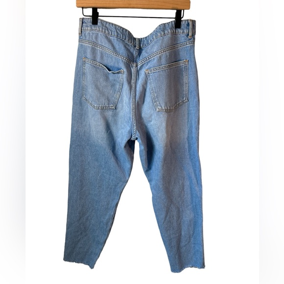 forever 21 button fly high rise mom jeans in size 31. - Picture 2 of 4